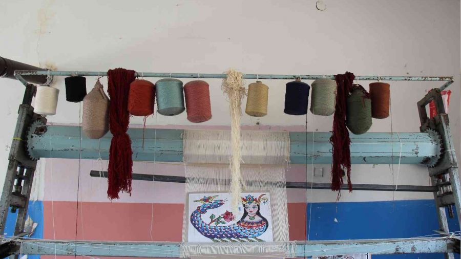 Hereke halısının son iki ustası zamana direniyor