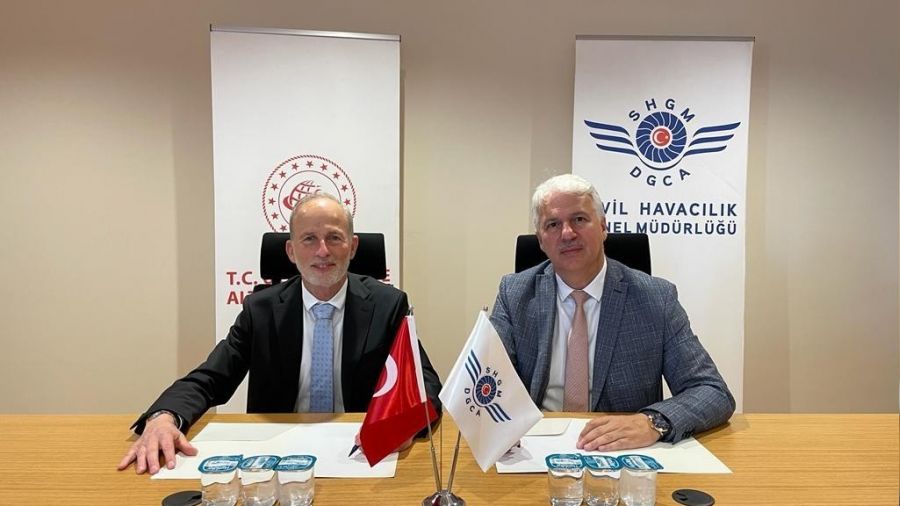 İsrail'e 71 yılın jesti !