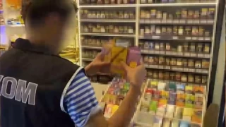 İzmir'de 1.5 milyonluk kaçak ürünler ele geçirildi