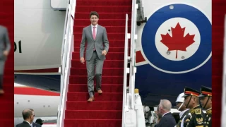 Kanada Başbakanı Trudeau'nun uçağı arızalandı