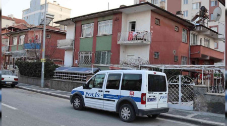 Kirayı almaya geldi, kiracısını ölü buldu