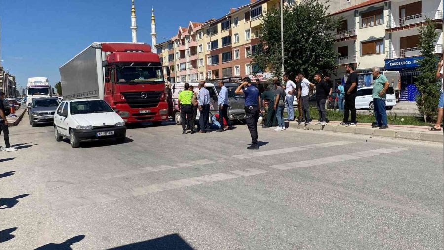 Konya'da 3 araçlı zincirleme kaza: 3 yaralı