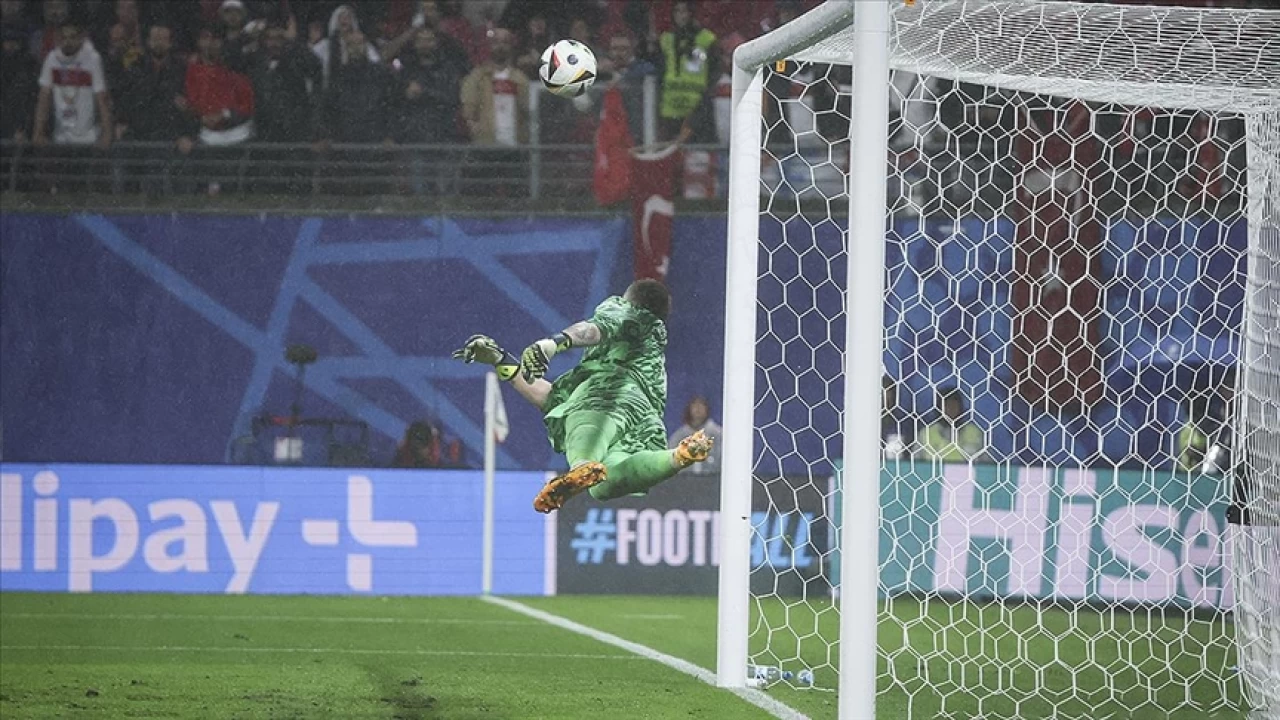 Mert, EURO 2024'in gündemine oturdu