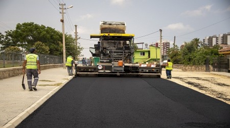 O yol 15 yıl sonra asfaltlandı