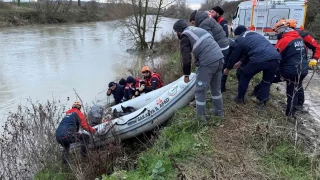 Sakarya'da nehirde bulunan ceset 24 yandaki gence ait kt