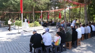 ehit mer Halisdemir'in kabrinde younluk yaanyor