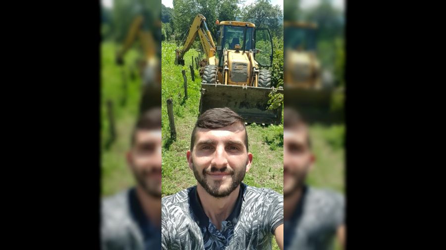 Sel sularına kapılan iş makinesi operatörünü aranıyor