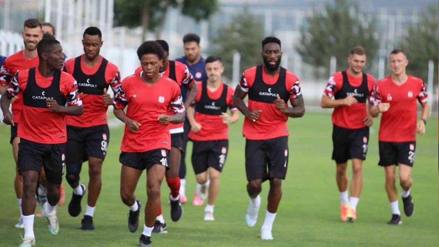 Sivasspor'da Malm ma hazrlklar balad