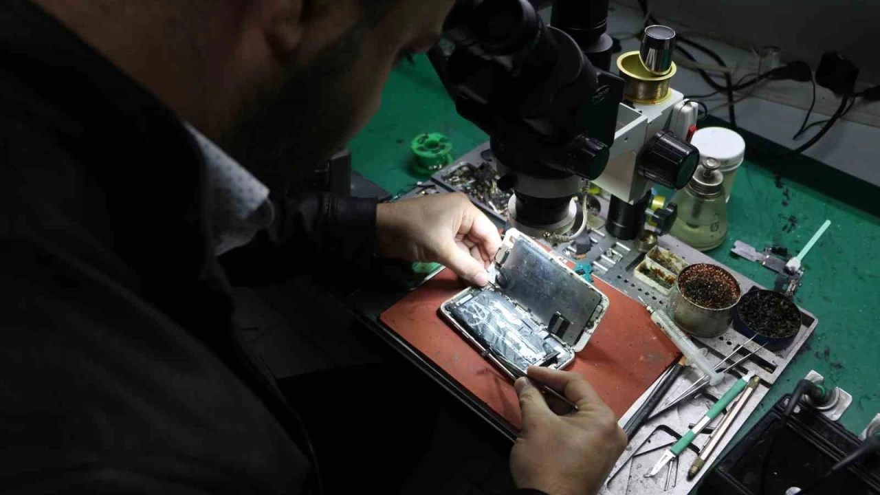 Telefonu şarja takıp uyuyanlar dikkat: Faciayla karşılaşabilirsiniz