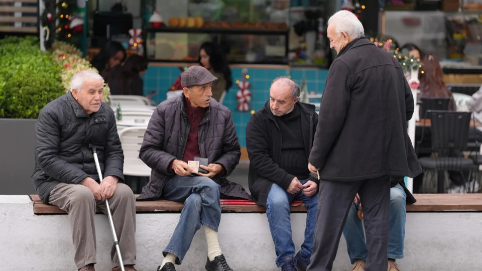 TÜRK-İŞ'ten siyasi partilere "emekli aylığı" mektubu