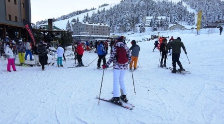 Uludağ'da pistler doldu taştı