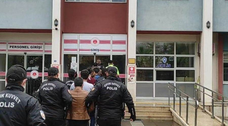 Uyuşturucu partisine polis baskını