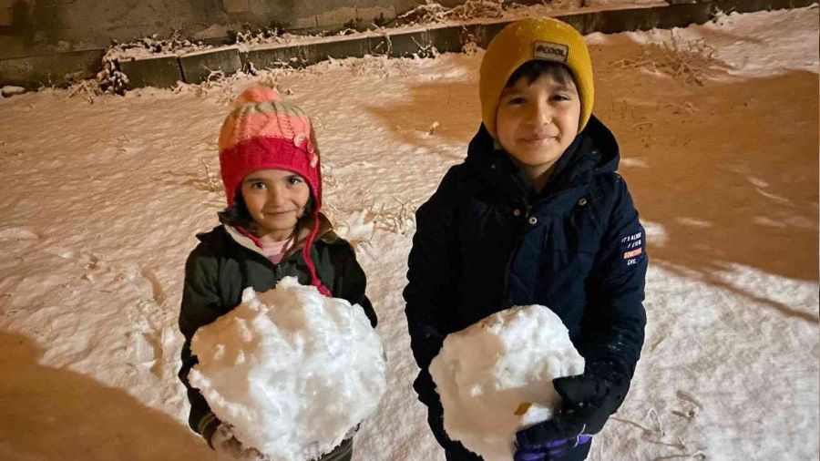 Yozgat'ta mevsimin ilk karı yağdı