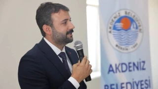 Akdeniz Belediye Bakan ve 4 meclis yesi tutukland