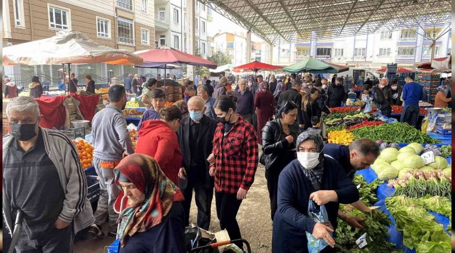 Aksaray'da pazarlarda Ramazan younluu