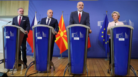 Arnavutluk ve Kuzey Makedonya da 'bitmeyen yolculuğa' başladı