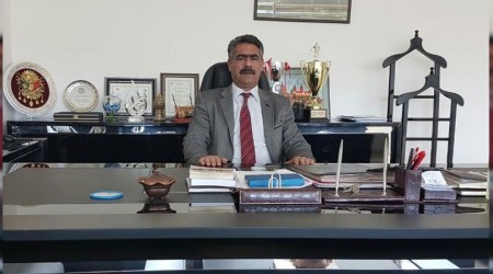 Atatürk’e hakaret görevinden etti