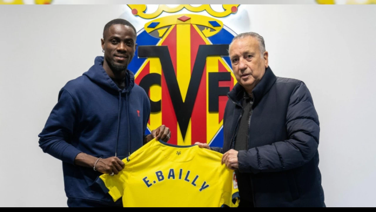 Bailly, eski takmna transfer oldu