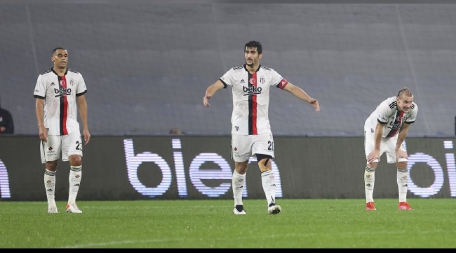 Beşiktaş, Başakşehir karşısında ligdeki ikinci yenilgisini yaşadı