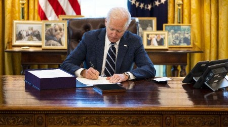 Biden, 1.9 trilyon dolarlk Covid-19 destek paketini imzalad