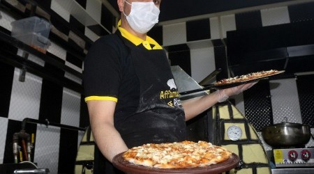 Bu da Van usulü otlu peynirli pizza