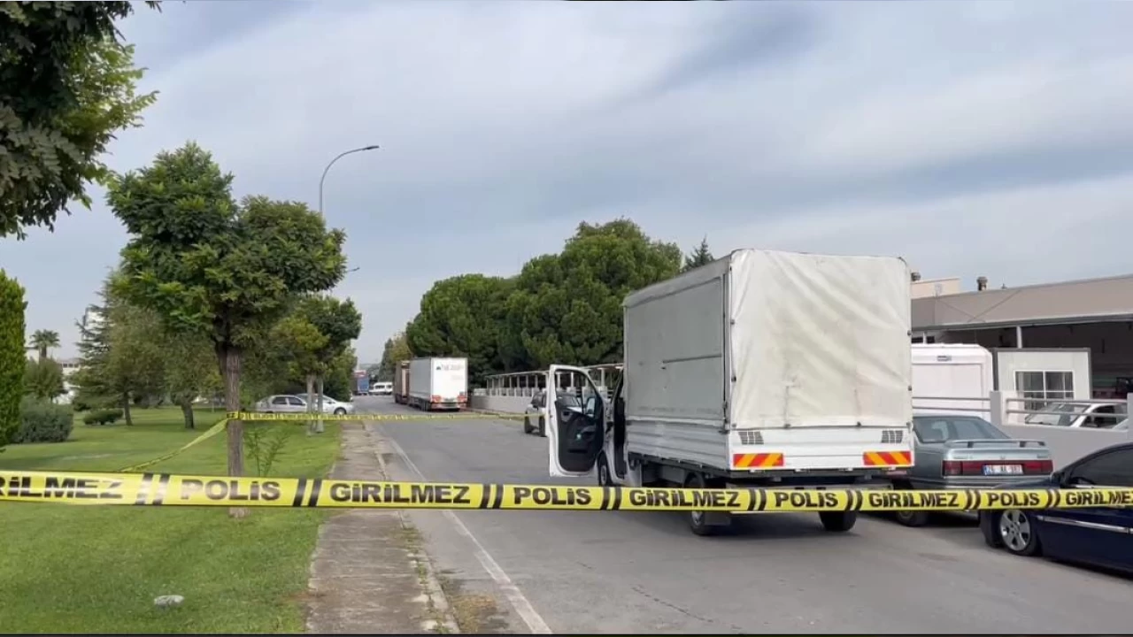 Bursa'da bir kii, husumetlisini yol ortasnda kuruna dizdi