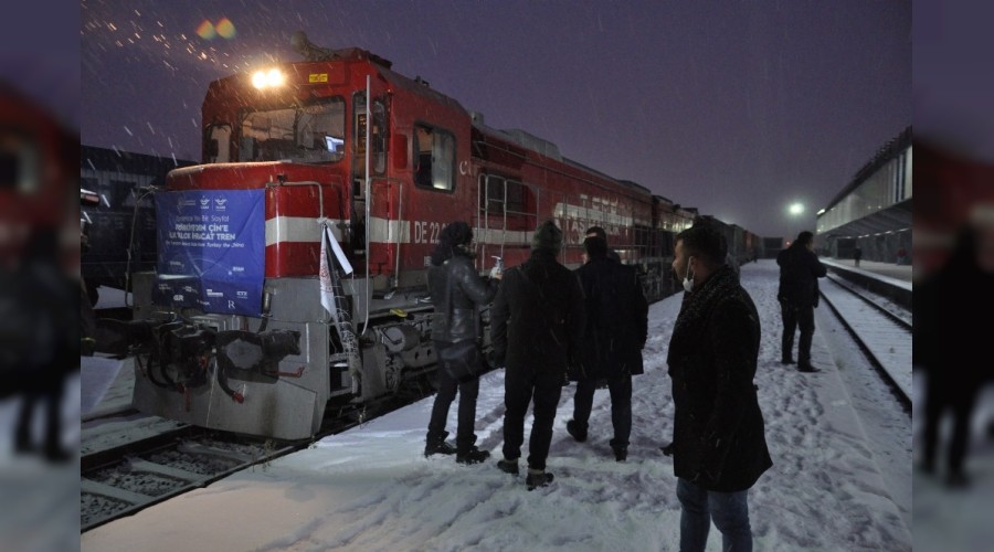Çin'e giden ilk ihracat treni Kars'ta