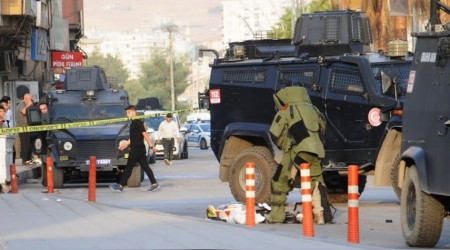 Cizre'de şüpheli valiz patlatıldı