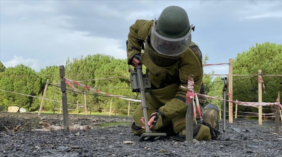 Dağlık Karabağ'da 10 Azerbaycanlı sivil hayatını kaybetti