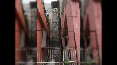 Eşinin mezarına giderken öldü