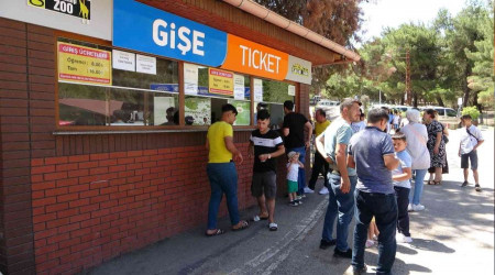 Gaziantep Hayvanat Bahçesi'nde bayram yoğunluğu