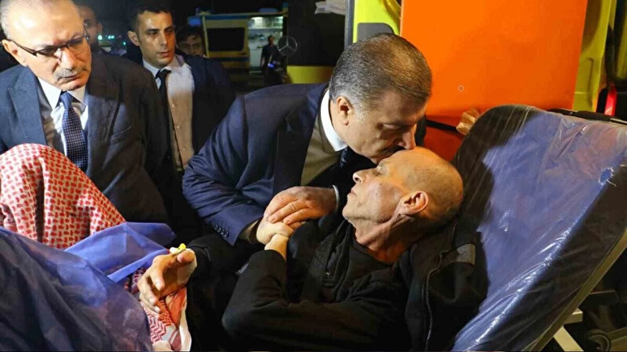 Gazze'den Türkiye'ye 23 hasta daha getirildi