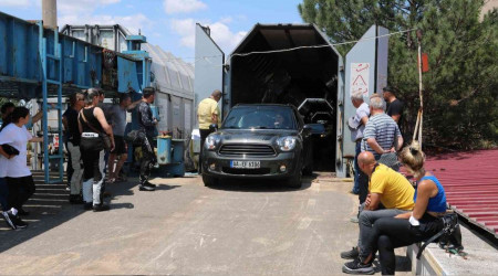 Gurbetçiler 'sıla' yolculuğunda arabalı treni tercih ediyor