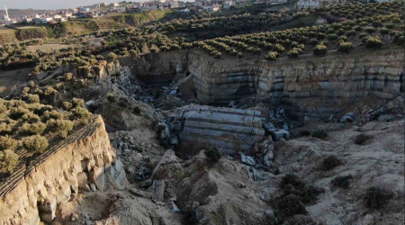 Hatay'da deprem sonrası dehşete düşüren görüntü