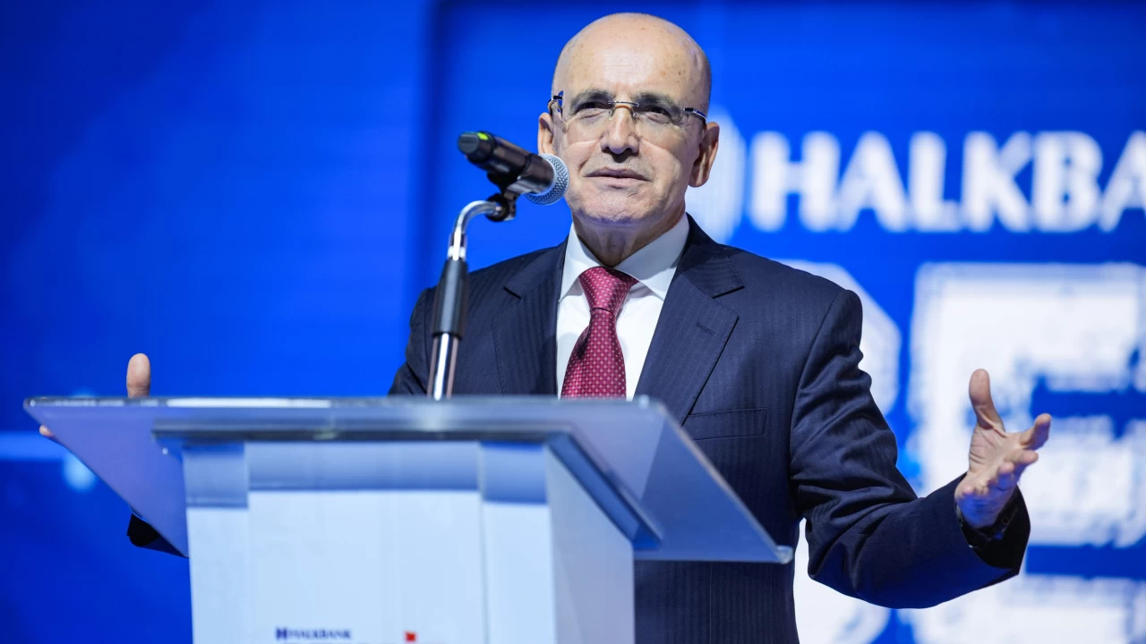 Hazine ve Maliye Bakanı Şimşek: Enflasyon düşüyor, düşmeye devam edecek