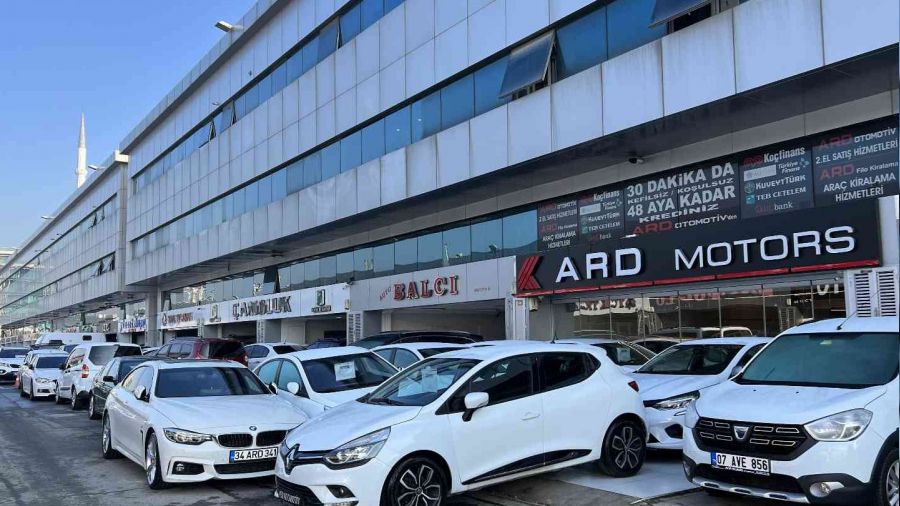 İkinci el otomobil piyasası 2023'e hareketli başladı