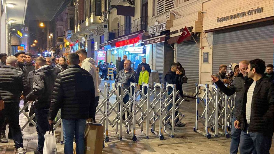 İstiklal Caddesi yaya trafiğine kapatıldı