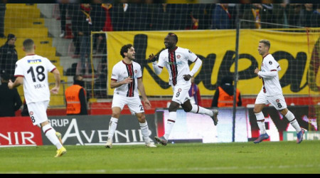 Karagümrük galibiyetle bitirmek istiyor