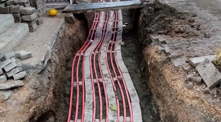 Kumru'da elektrik hatları yer altına alınıyor