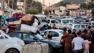 Lbnan'dan kaan binlerce kii Suriye'ye geiyor