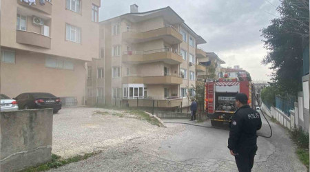 Market deposunda yangın: 2 çalışan hastanelik oldu