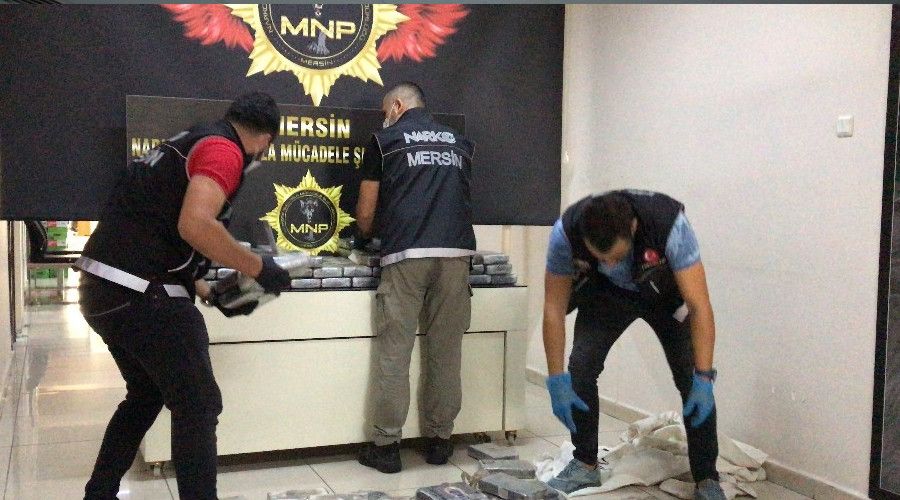 Mersin polisi uyuşturucuyla mücadelede Türkiye birincisi