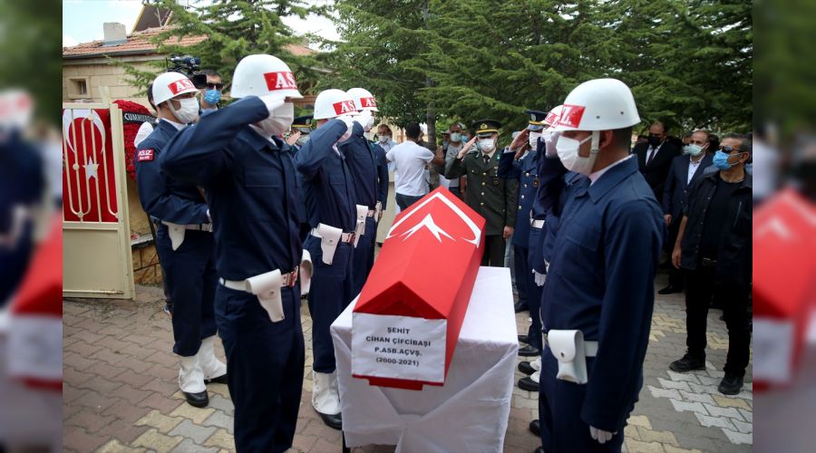 Nevşehir şehidini uğurladı