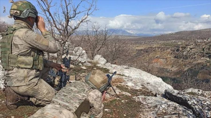 'Pençe-Kilit' bölgesinde 1 asker şehit oldu