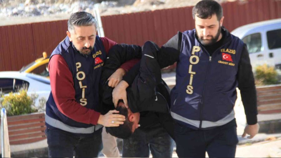 Polisi bıçaklayan şüpheli tutuklandı