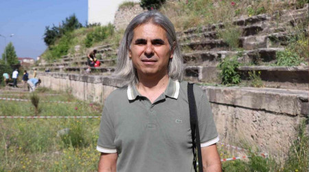 Roma döneminden kalan stadyum gün yüzüne çıkarılıyor