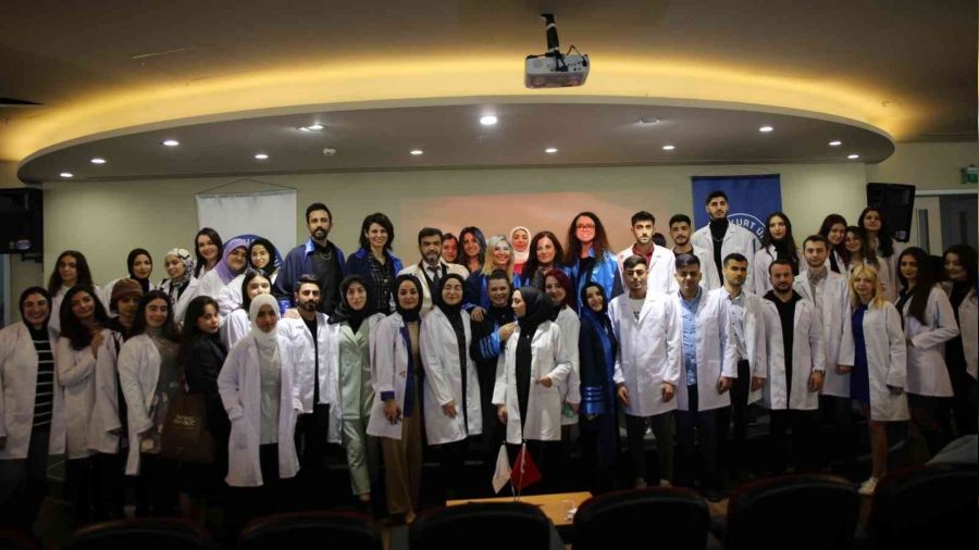 Sağlık öğrencilerinin 'Beyaz Önlük' heyecanı