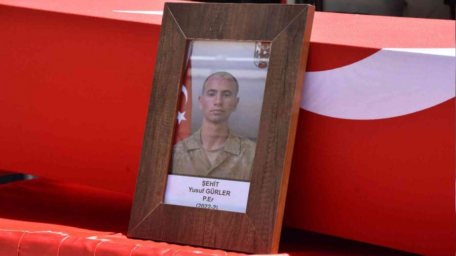 Şehit piyade Yusuf Gürler toprağa verildi