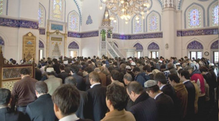 Tokyo'da bayram namaz klnd