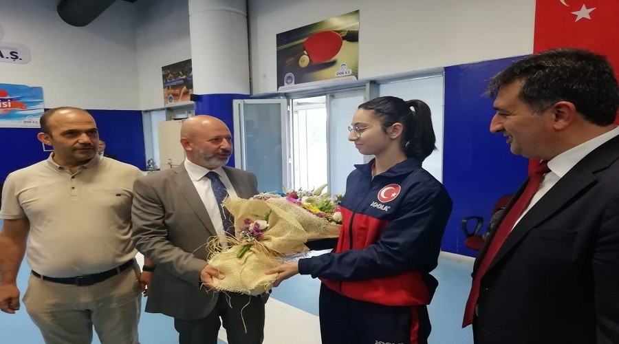 Masa tenisinde ilki başardık